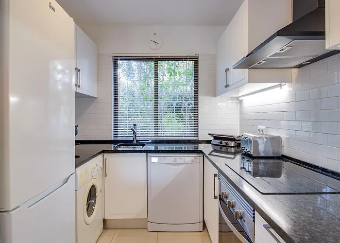 Relaxing 2bd 500m W Ac Wifi Pool Apartamento