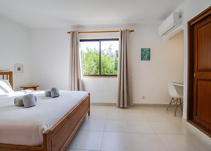 Relaxing 2bd 500m W Ac Wifi Pool