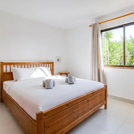 Relaxing 2bd 500m W Ac Wifi Pool Apartmán