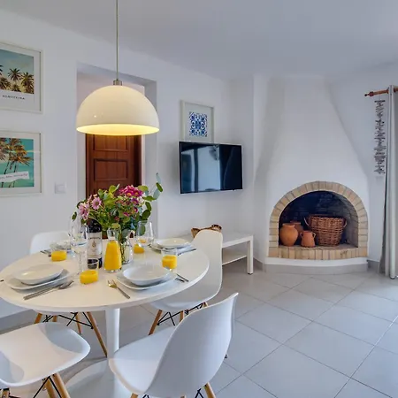 Relaxing 2bd 500m W Ac Wifi Pool Apartmán *