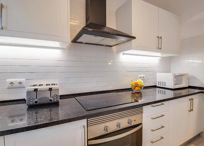 Relaxing 2bd 500m W Ac Wifi Pool