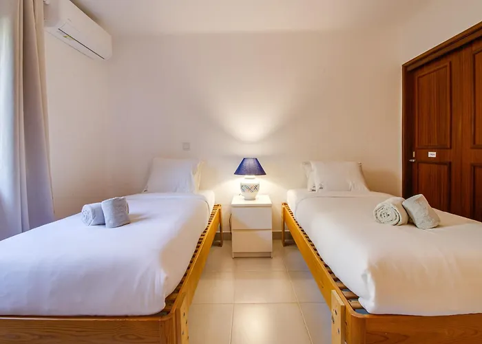 Apartment Relaxing 2bd 500m W Ac Wifi Pool Albufeira