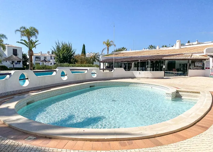 Relaxing 2bd 500m W Ac Wifi Pool